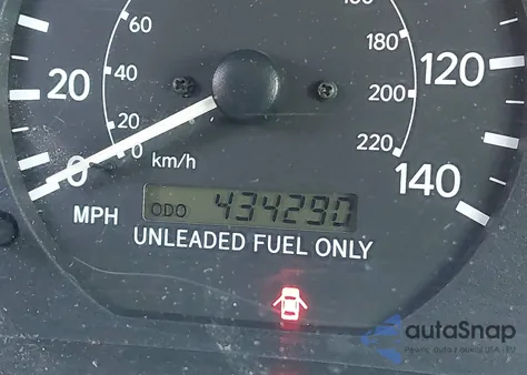 1999 Toyota Camry Ce/Le/Xle z USA, uszkodzony, nr VIN 4T1BG22K8XU877705